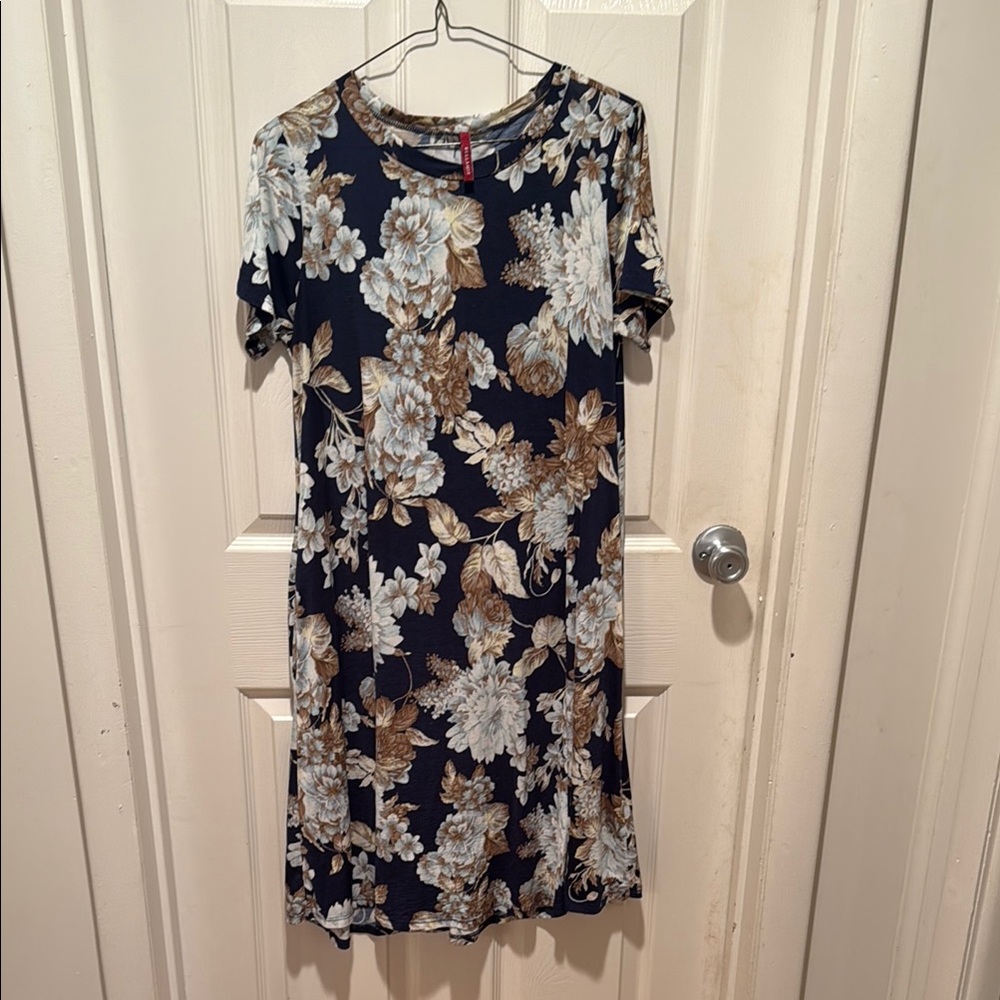 Bellamie Cream Sheath Mini Dress Short Sleeve Crew Neck